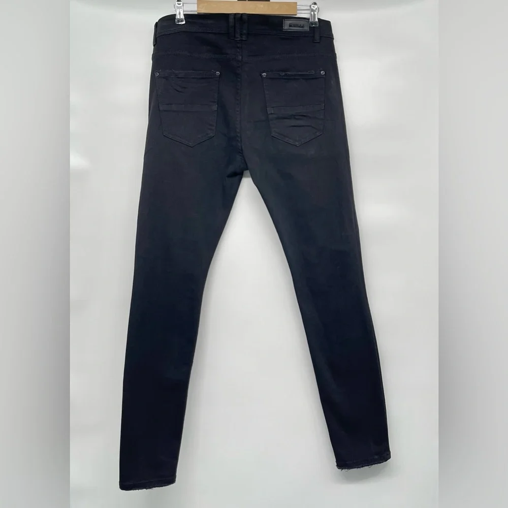 Preme Jeans Men’s Size 36x33 Black Distressed with Red Bedazzled Logo Grunge
